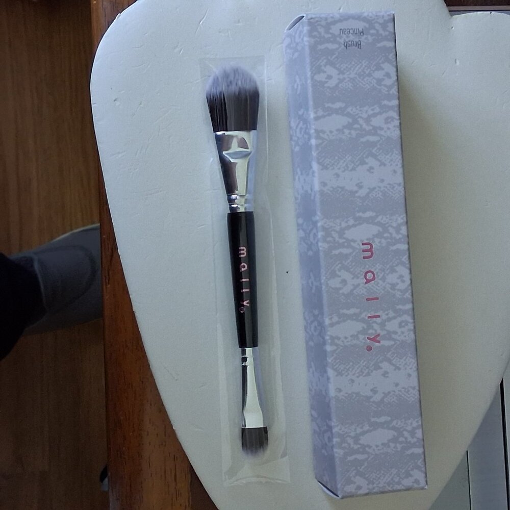 Mally Beauty Double-Ended Face & Eye Makeup Brush Full Size NIB